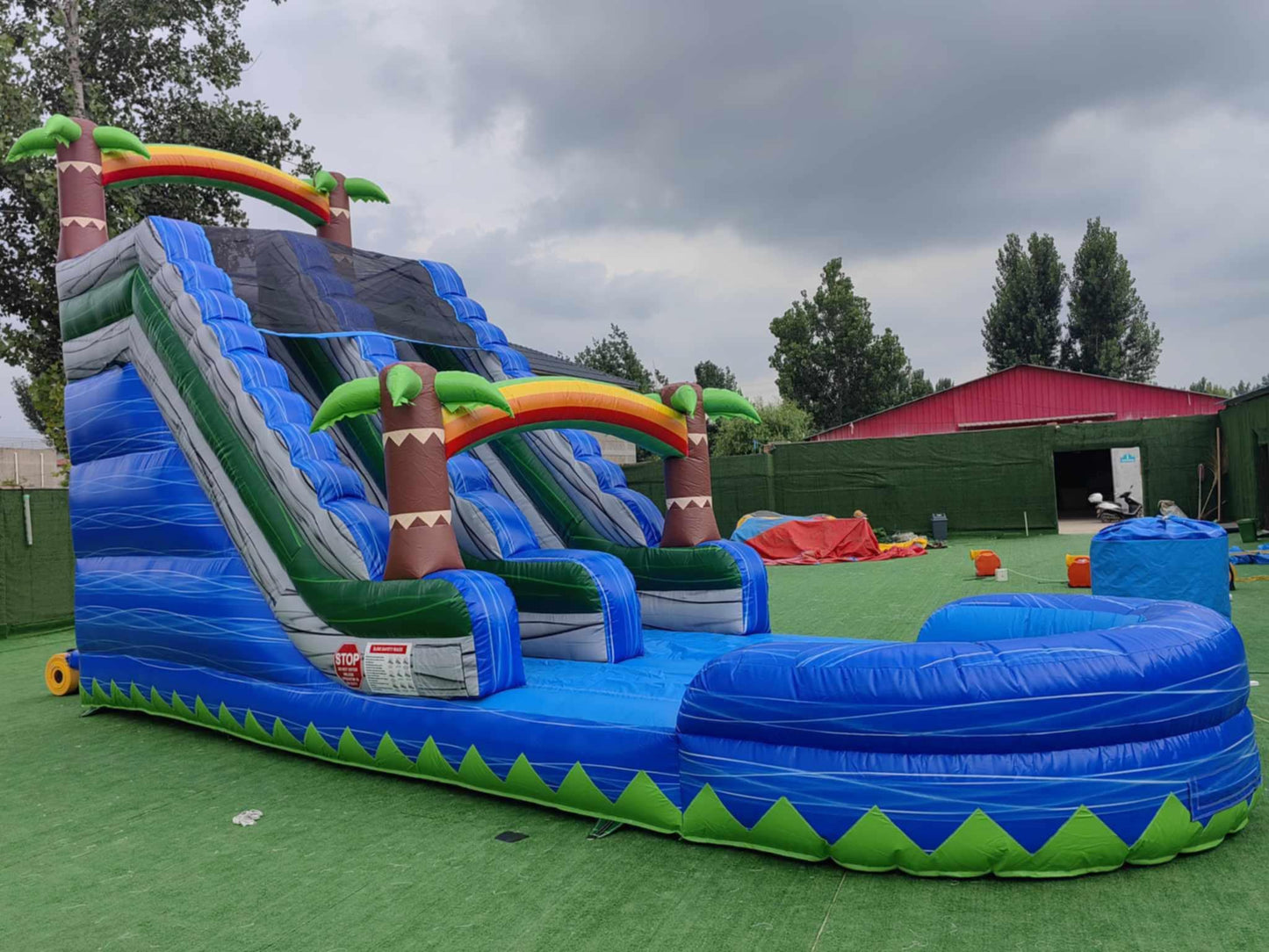 21 ft Blue Palm with pool wet or dry use